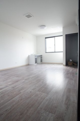 【内装】 | 生実町貸事務所 | まるで賃貸住居のような内装。