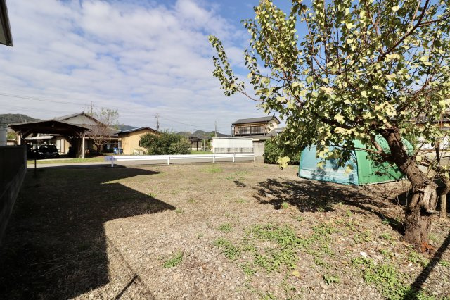 足利市利保町の売地の外観