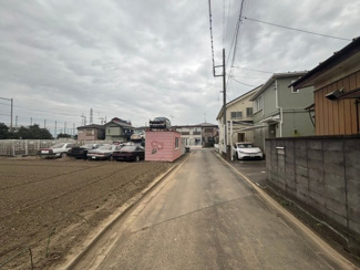 【前面道路含む現地写真】