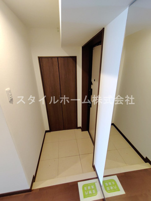 【玄関】 | ペコラ広小路 | 別部屋写真です。