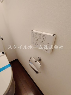 【トイレ】 | ペコラ広小路 | 別部屋写真です。