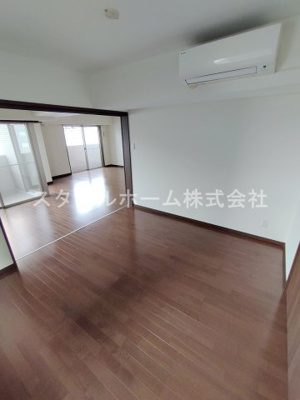 【居間・リビング】 | ペコラ広小路 | 別部屋写真です。