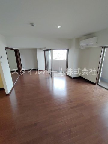 【居間・リビング】 | ペコラ広小路 | 別部屋写真です。