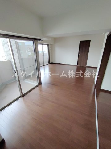 【居間・リビング】 | ペコラ広小路 | 別部屋写真です。