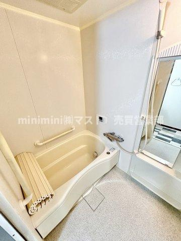 高見フローラルタウンイーストスクエア27の浴室