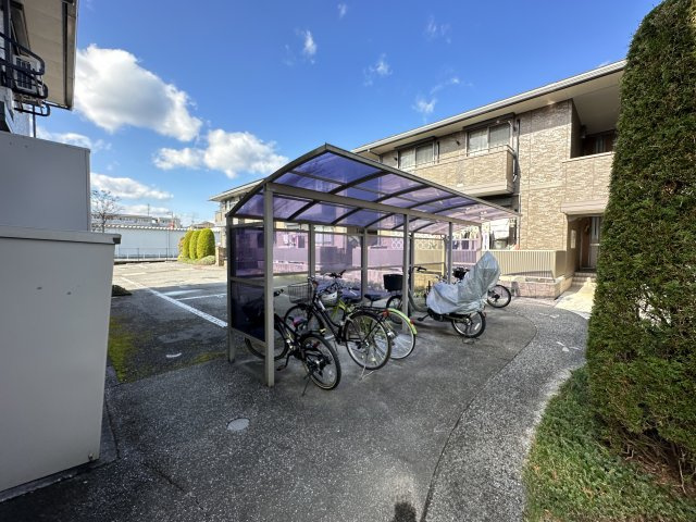 リビングタウン万々 A棟のその他共用部分