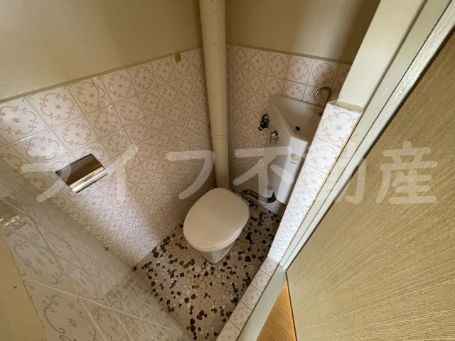 シャトー西村のトイレ|コンパクトで使いやすいトイレです