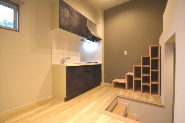 【その他】 | スマイシアAPARTMENT西富田 | ロフトへ上る階段部分は収納スペースとしてもご活用いただけます！