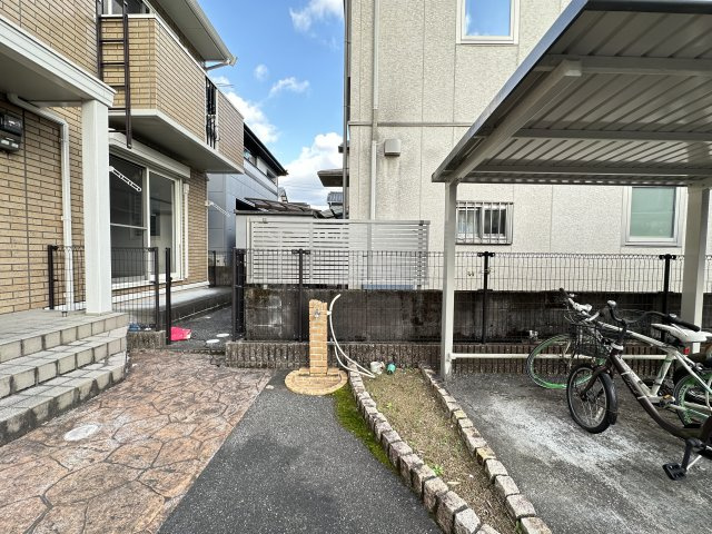 リヴェール A棟のエントランス