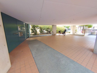 【ロビー】