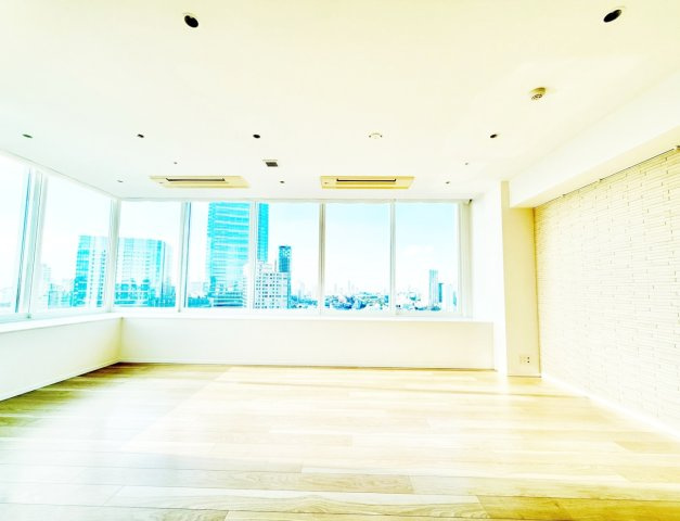 THE ROPPONGI TOKYOの外観