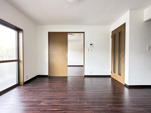 グランパレスパゴダの居間・リビング