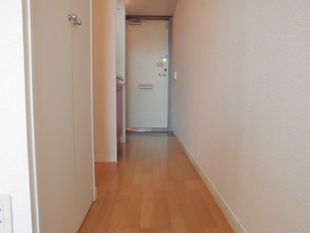 レオパレスエトワールの玄関