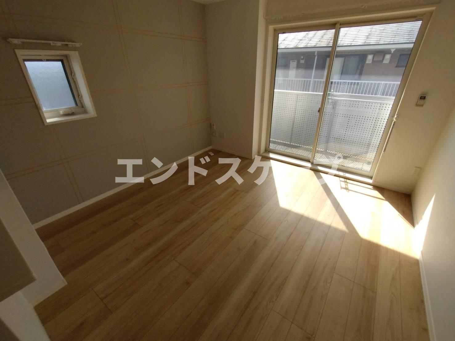 高崎市上中居町の賃貸マンションの居間・リビング|高崎、前橋エリアのお部屋探しはエンドスケープまで！お客様の理想お聞かせ下さい♪