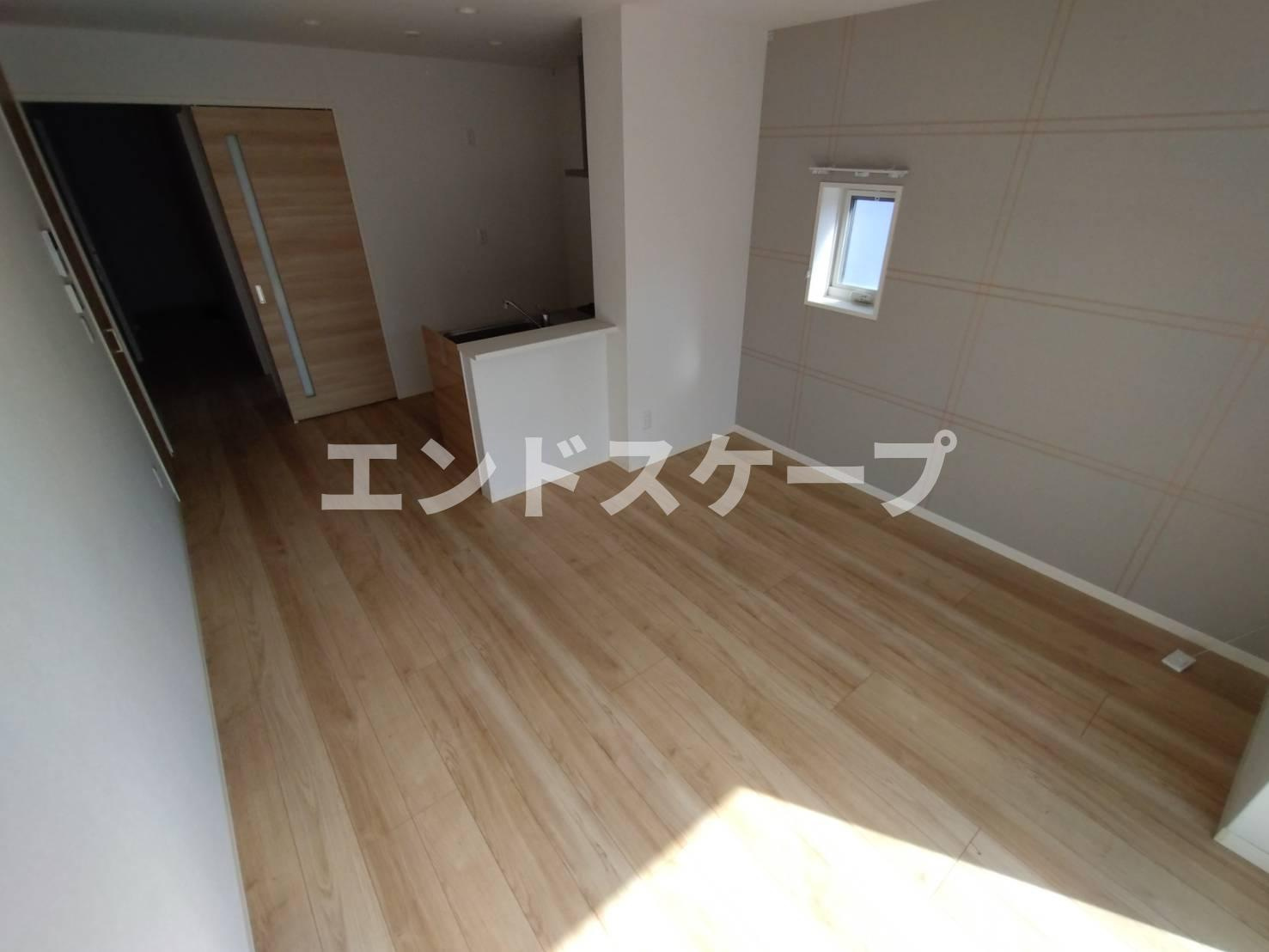 高崎市上中居町の賃貸マンションの居間・リビング|高崎、前橋エリアのお部屋探しはエンドスケープまで！お客様の理想お聞かせ下さい♪