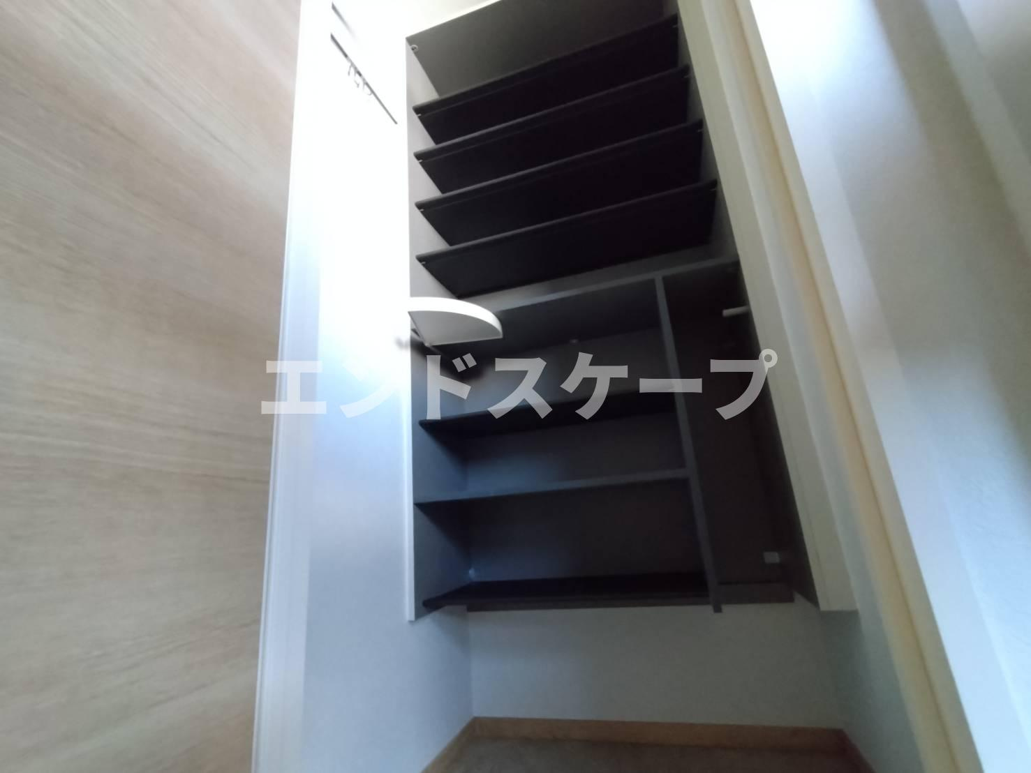 高崎市上中居町の賃貸マンションの収納|高崎、前橋エリアのお部屋探しはエンドスケープまで！お客様の理想お聞かせ下さい♪