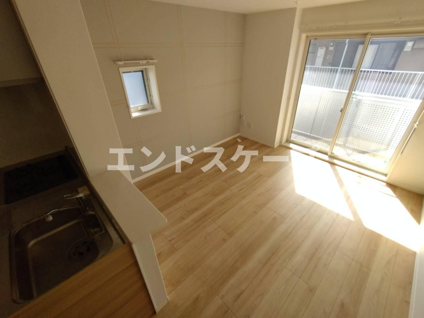 高崎市上中居町の賃貸マンションの居間・リビング|高崎、前橋エリアのお部屋探しはエンドスケープまで！お客様の理想お聞かせ下さい♪