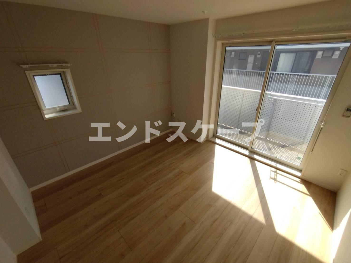 高崎市上中居町の賃貸マンションの居間・リビング|高崎、前橋エリアのお部屋探しはエンドスケープまで！お客様の理想お聞かせ下さい♪