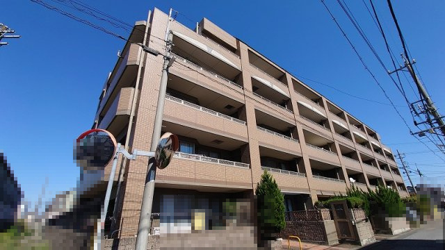 ビューパレス徳重の外観|名鉄犬山線「徳重・名古屋芸大」停徒歩８分。
最上階！角部屋。専有面積97.37㎡。