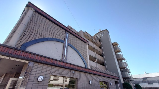 ビューパレス徳重のエントランス|落ち着いたエントランスです