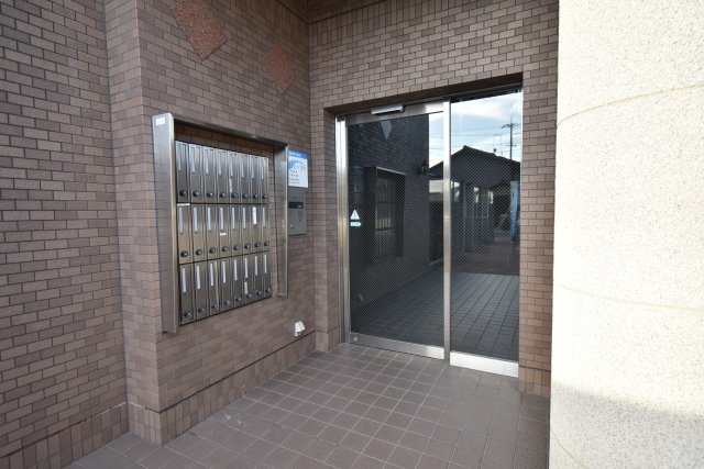 リーベン桂のエントランス