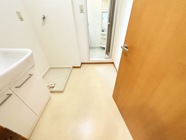 ヴィレッジ札場 A棟の洗面所