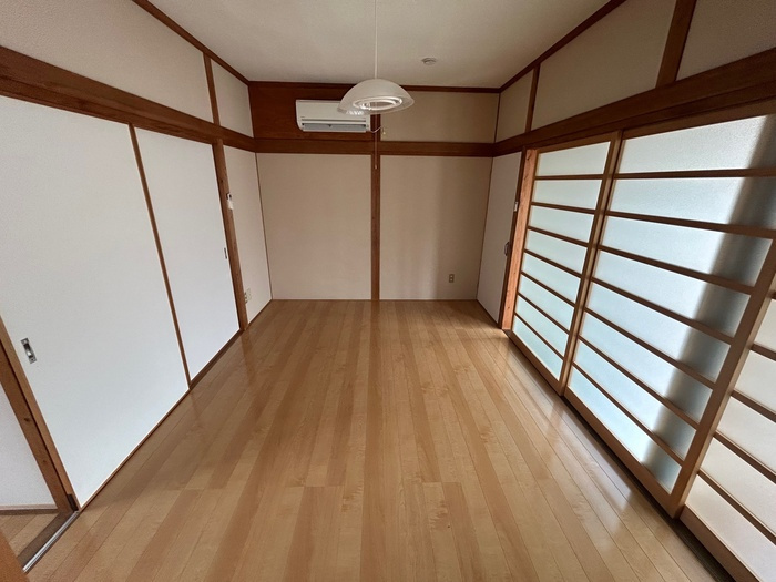 第二細木ハイツ 2棟 第二の洋室|洋室南