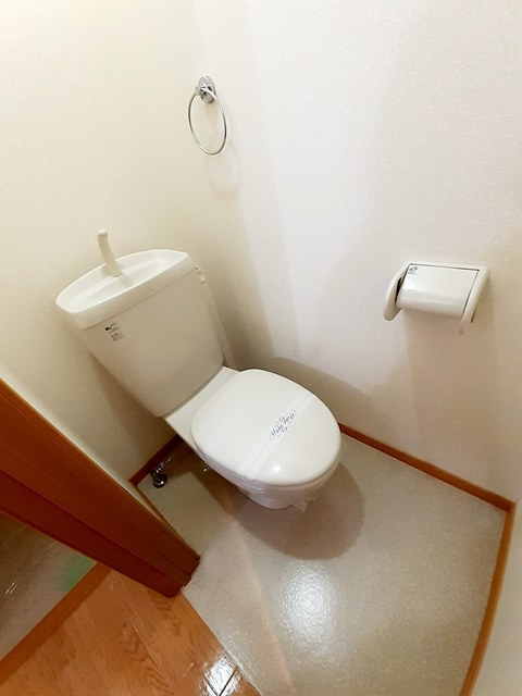 クレメント・ヒルのトイレ|トイレ