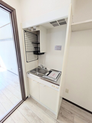 居室とキッチンが分かれており、生活にメリハリがでます★