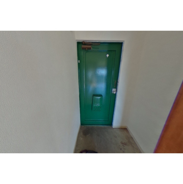 コーポ伊藤の玄関