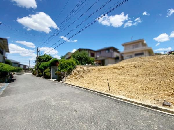 【前面道路含む現地写真】 | 南第一小学校約690ｍ、南中学校約950ｍ!!