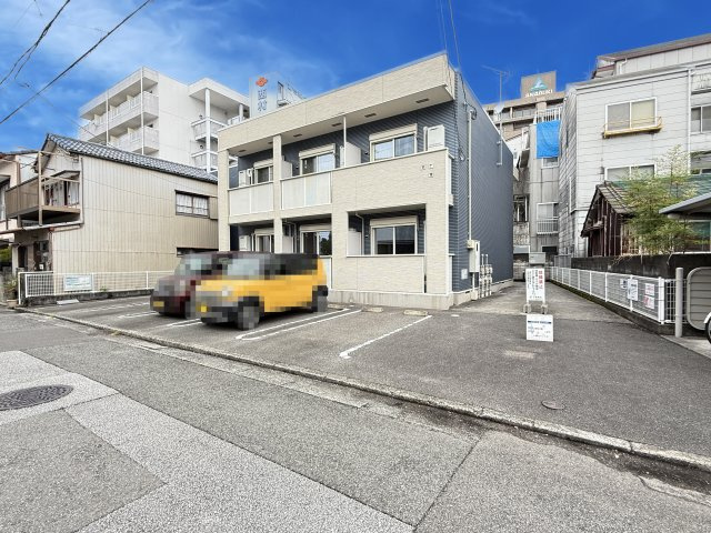 プランドールの駐車場