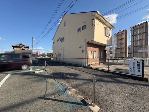 和歌山市平井　中古戸建の前面道路含む現地写真