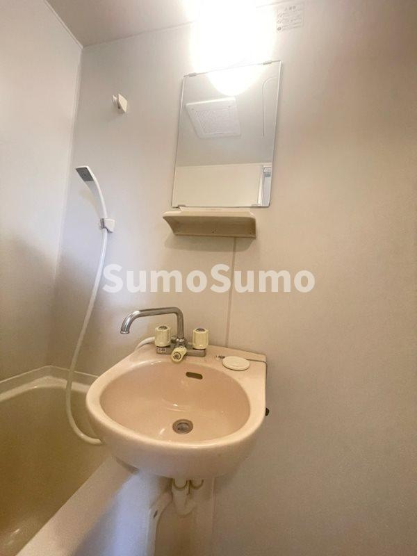 神戸市灘区深田町１丁目の賃貸マンションの洗面所