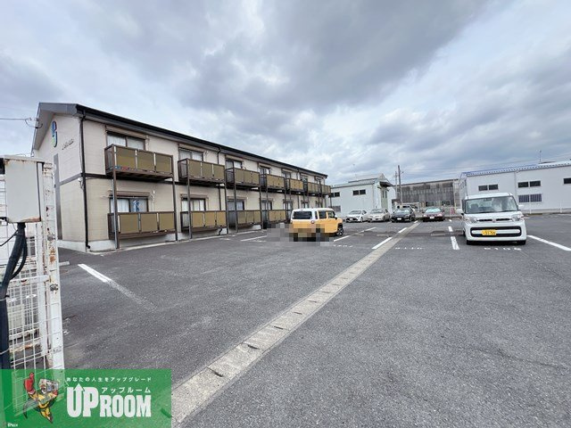 Surplus宮前Bの駐車場