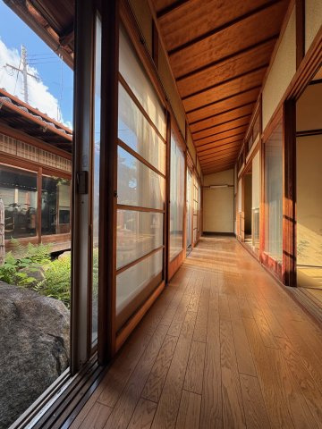 【内装】 | 香芝市狐井　中古戸建 | ◆和の趣が残る室内♪　趣を活かして少しリフォームしていただくとまた蘇ると思います♪