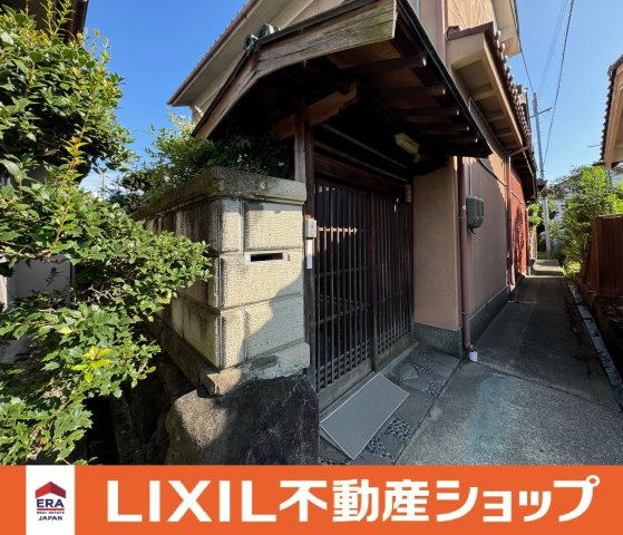 【外観】 | 香芝市狐井　中古戸建 | ＼近鉄大阪線『下田』駅徒歩9分♪JR和歌山線『香芝』駅10分♪五位堂駅も徒歩15分と大変便利な立地／