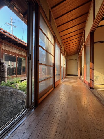 【内装】 | 香芝市狐井　中古戸建 | ◆和の趣が残る室内♪　趣を活かして少しリフォームしていただくとまた蘇ると思います♪