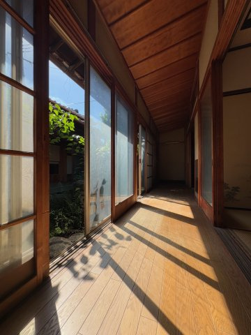 【内装】 | 香芝市狐井　中古戸建 | 日当りが良く気持ちいいです(^^)/