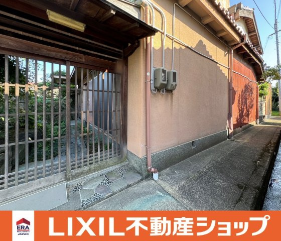 【外観】 | 香芝市狐井　中古戸建 | ★便利な立地ですが隠れ家のような古民家でセカンドライフをお過ごしされませんか(^^)/