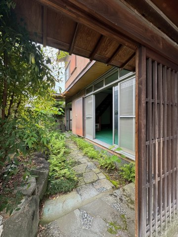 【外観】 | 香芝市狐井　中古戸建 | ＼近鉄大阪線『下田』駅徒歩9分♪JR和歌山線『香芝』駅10分♪五位堂駅も徒歩15分と大変便利な立地／