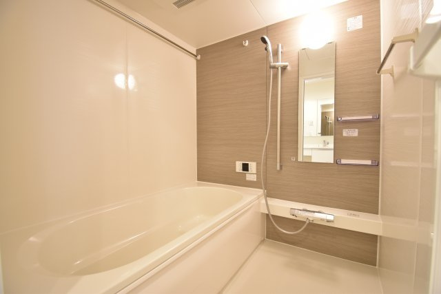 D-room塚口町の浴室