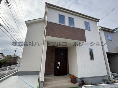 【外観】 | 神戸市須磨区白川台5丁目　新築戸建2号棟　仲介手数料無料！ | きれいな外観です