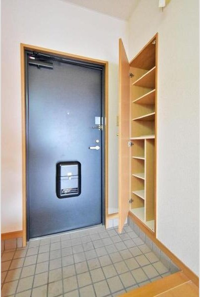 Ａｎｎｅｘ１２１の玄関