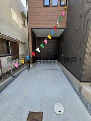 【駐車場】 | 明石市中朝霧丘　新築戸建　仲介手数料無料！ | 駐車スペースもあります