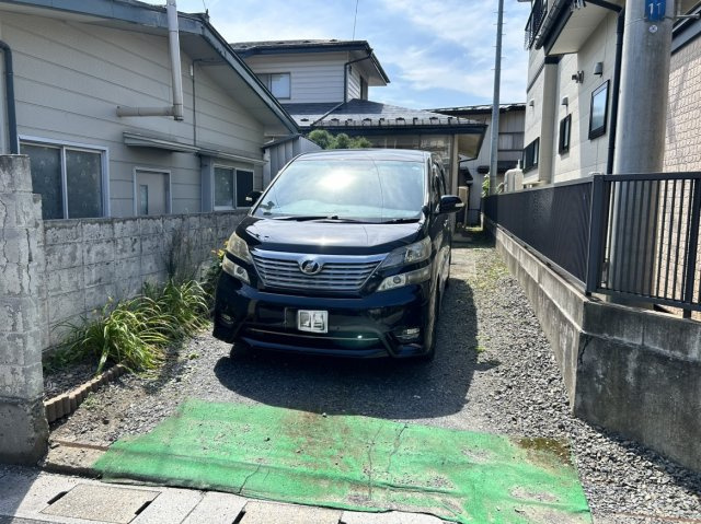 八戸市吹上２丁目の駐車場