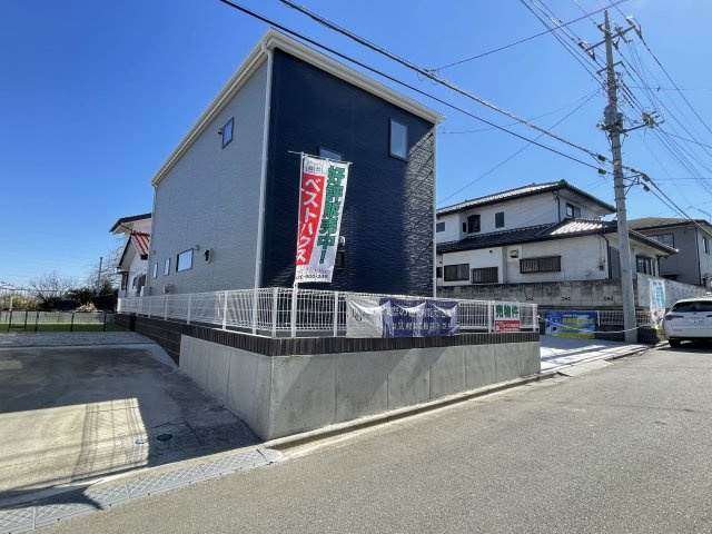 藤岡市上落合（全1棟）1号棟の前面道路含む現地写真