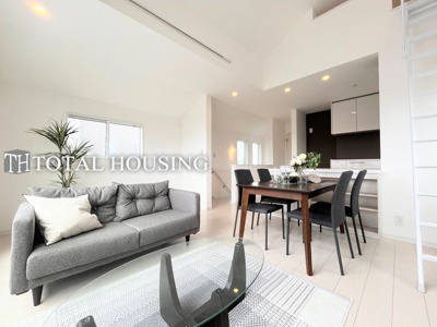 【居間・リビング】 | 立川市若葉町2丁目　未入居戸建　全1棟