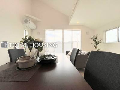 【居間・リビング】 | 立川市若葉町2丁目　未入居戸建　全1棟