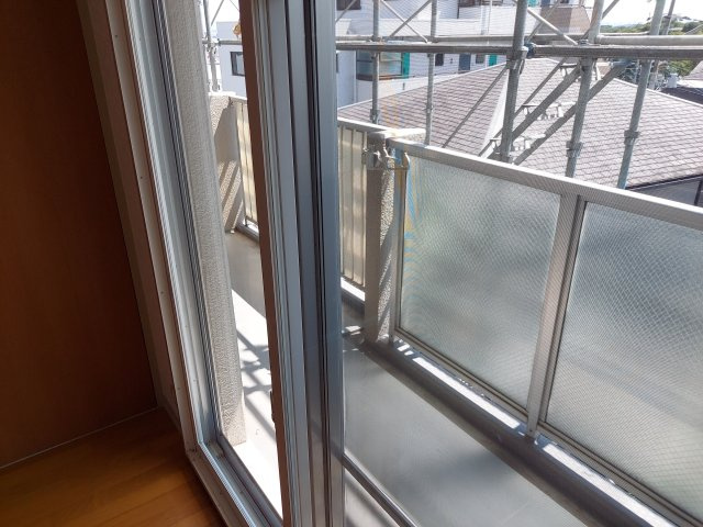 カルム伊丹緑ヶ丘の洋室|洋室約6帖2重サッシ